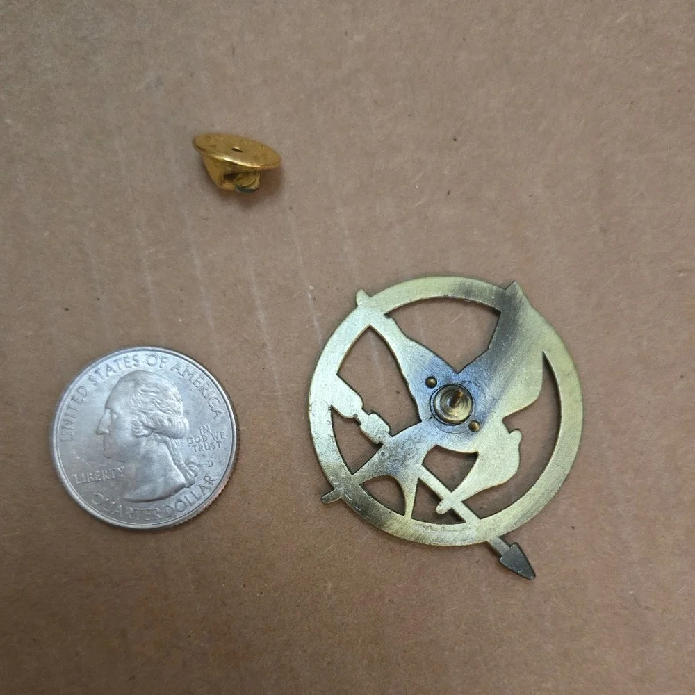Mockingjay Pin - Picture 4 of 4